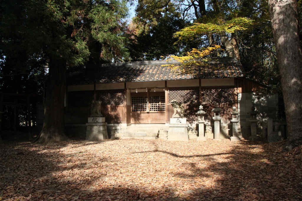 佐吉狛犬　御霊神社