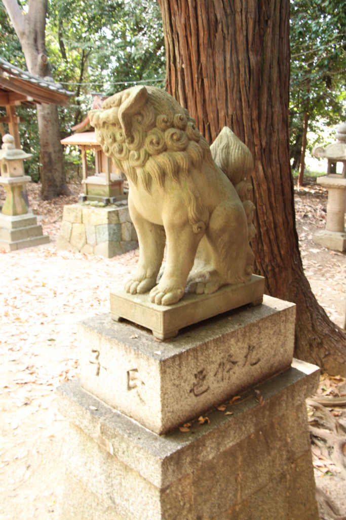 佐吉狛犬　御霊神社